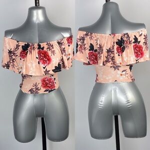 3/$15 Floral pattern cold shoulder pink black cropped top size XS